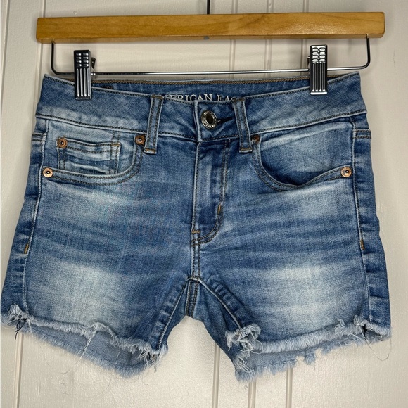 American Eagle Outfitters Midi Jean Shorts Distressed hem - Picture 1 of 8